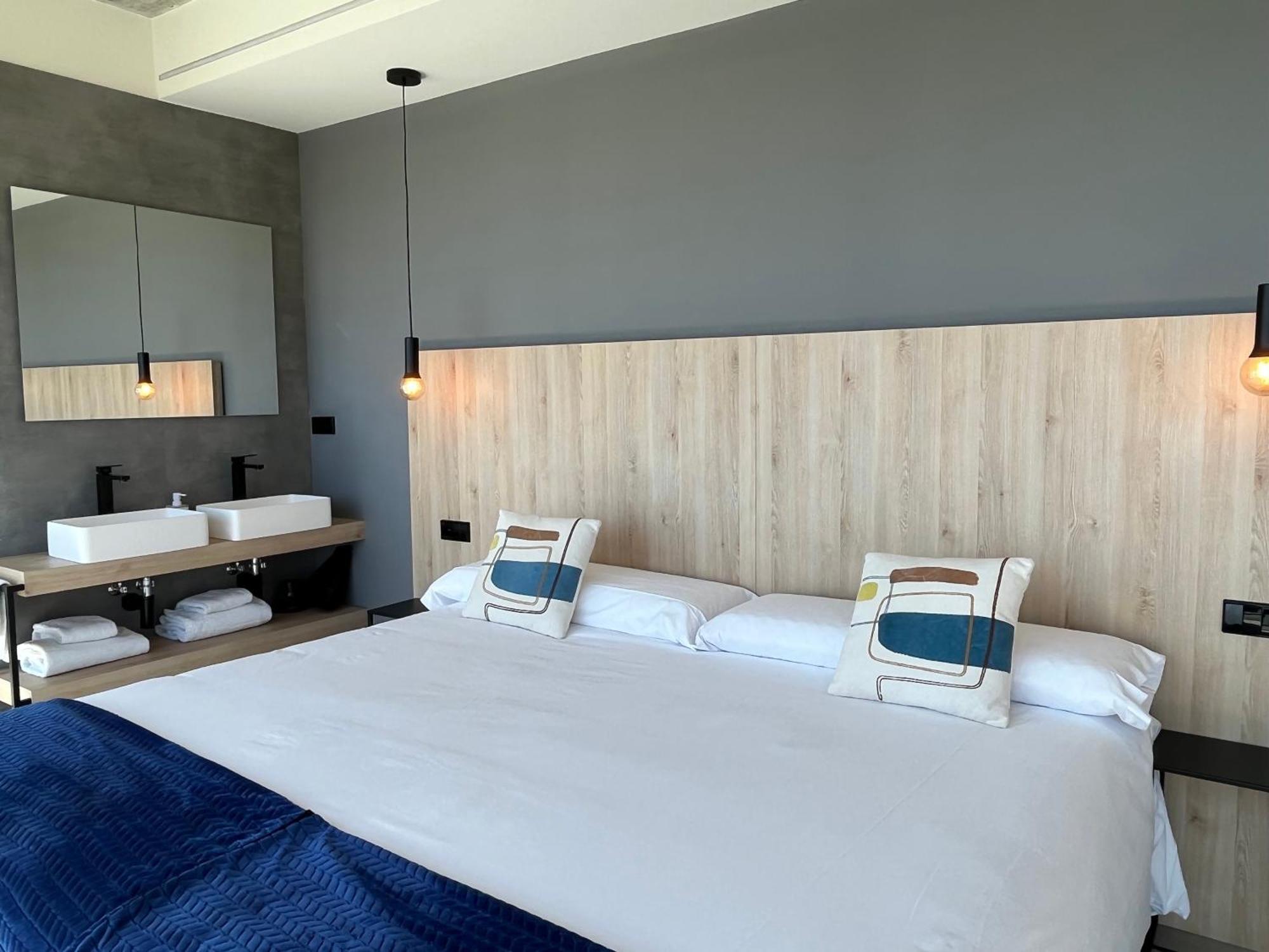 Hospedium Hotel Devalar Do Mar Камаріньяс Екстер'єр фото